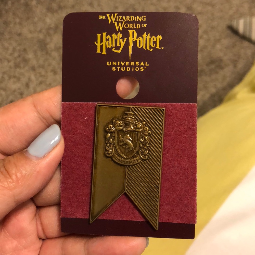 Harry Potter Hufflepuff Pin